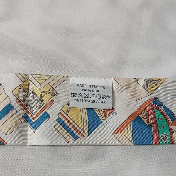 Hermes Springs Springs Silk Twilly Scarf - Picture 4 of 4